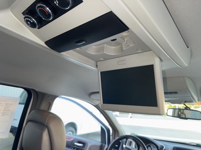 used 2014 Chrysler Town & Country car, priced at $6,500