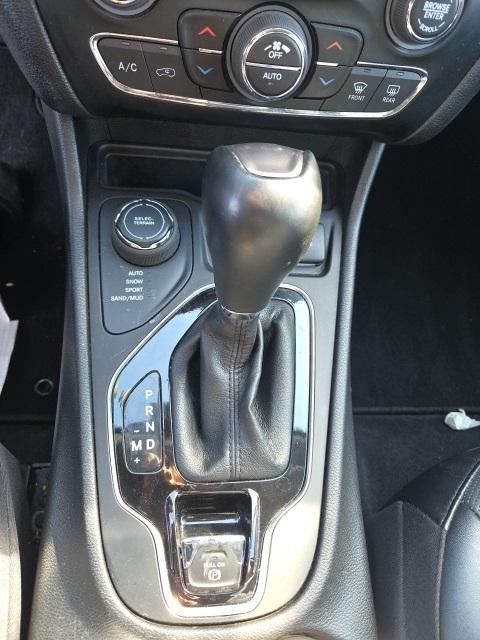 used 2022 Jeep Cherokee car, priced at $24,900