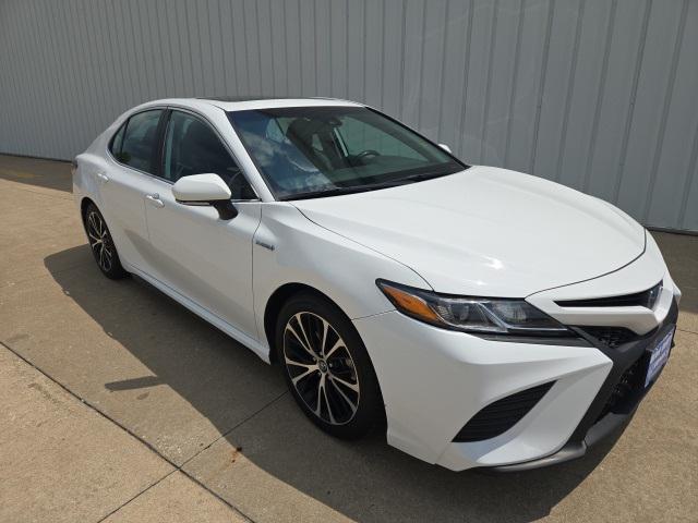 used 2019 Toyota Camry Hybrid car, priced at $17,500