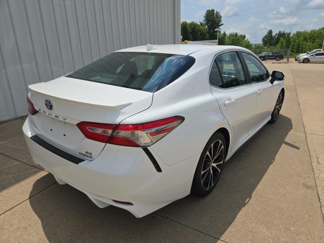 used 2019 Toyota Camry Hybrid car, priced at $17,500