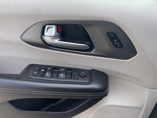used 2022 Chrysler Pacifica car, priced at $24,900