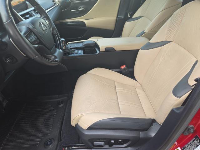used 2020 Lexus ES 350 car, priced at $31,900