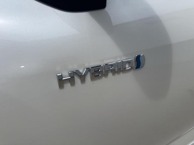 used 2021 Toyota Highlander Hybrid car, priced at $45,900
