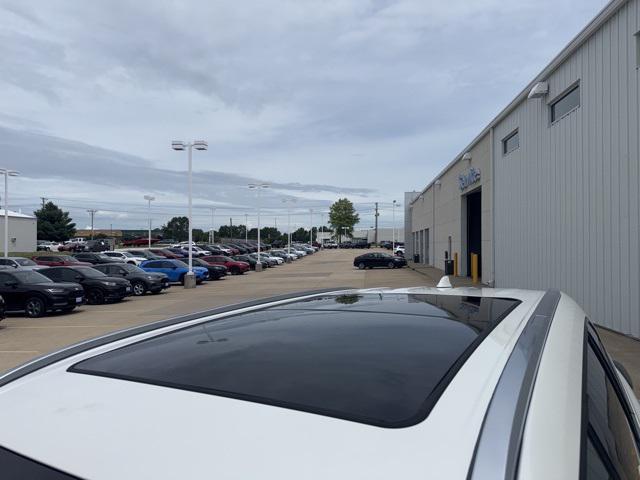 used 2021 Toyota Highlander Hybrid car, priced at $45,900