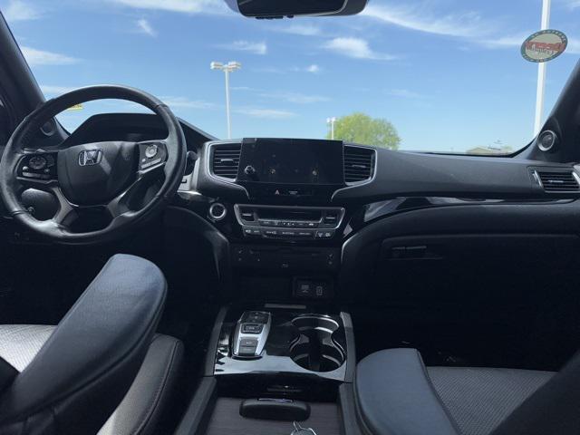 used 2021 Honda Pilot car, priced at $25,500