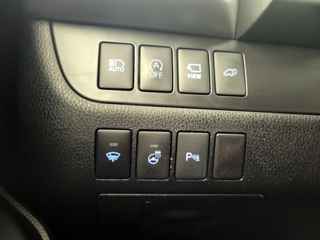 used 2018 Toyota Highlander car, priced at $31,998