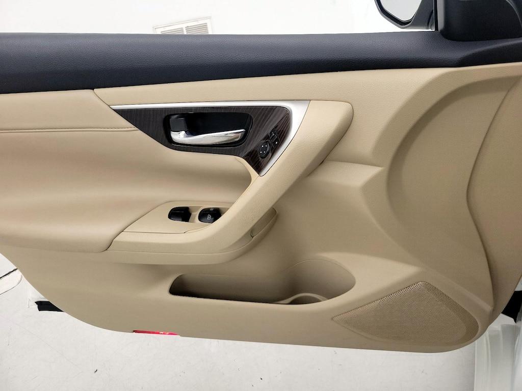 used 2014 Nissan Altima car, priced at $12,998