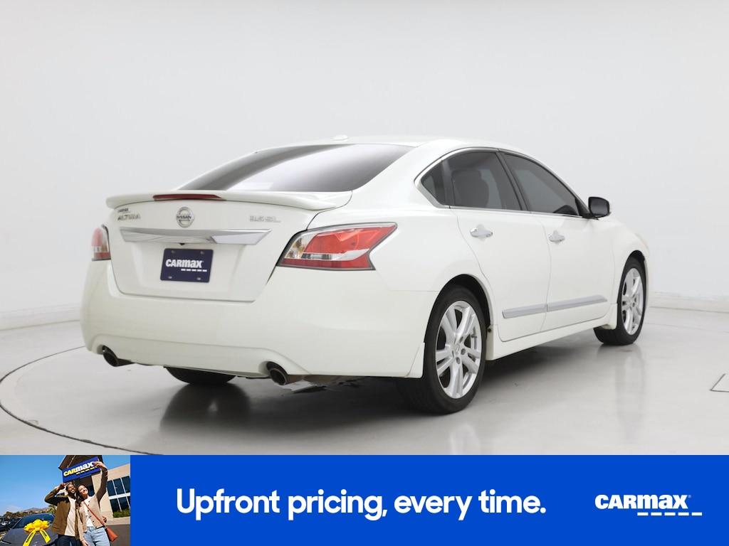 used 2014 Nissan Altima car, priced at $12,998