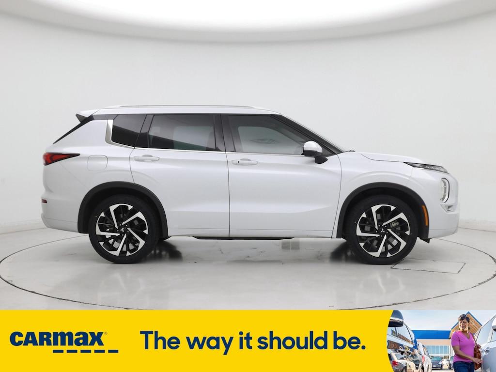 used 2023 Mitsubishi Outlander car, priced at $32,998