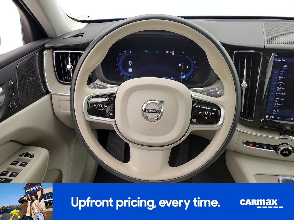 used 2023 Volvo XC60 car, priced at $42,998