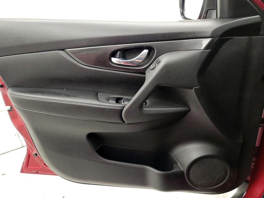 used 2017 Nissan Rogue car, priced at $13,998