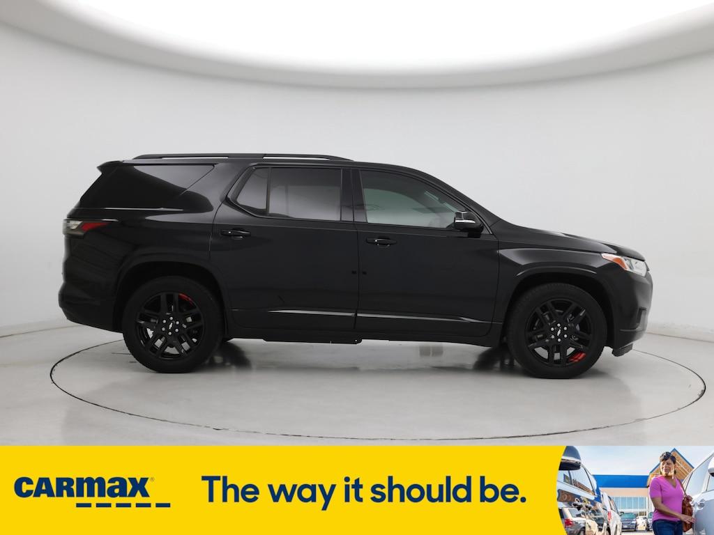 used 2020 Chevrolet Traverse car, priced at $27,998