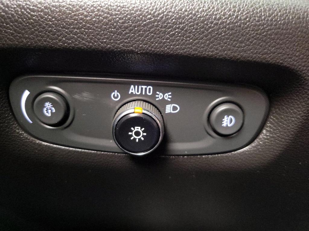 used 2020 Chevrolet Traverse car, priced at $27,998