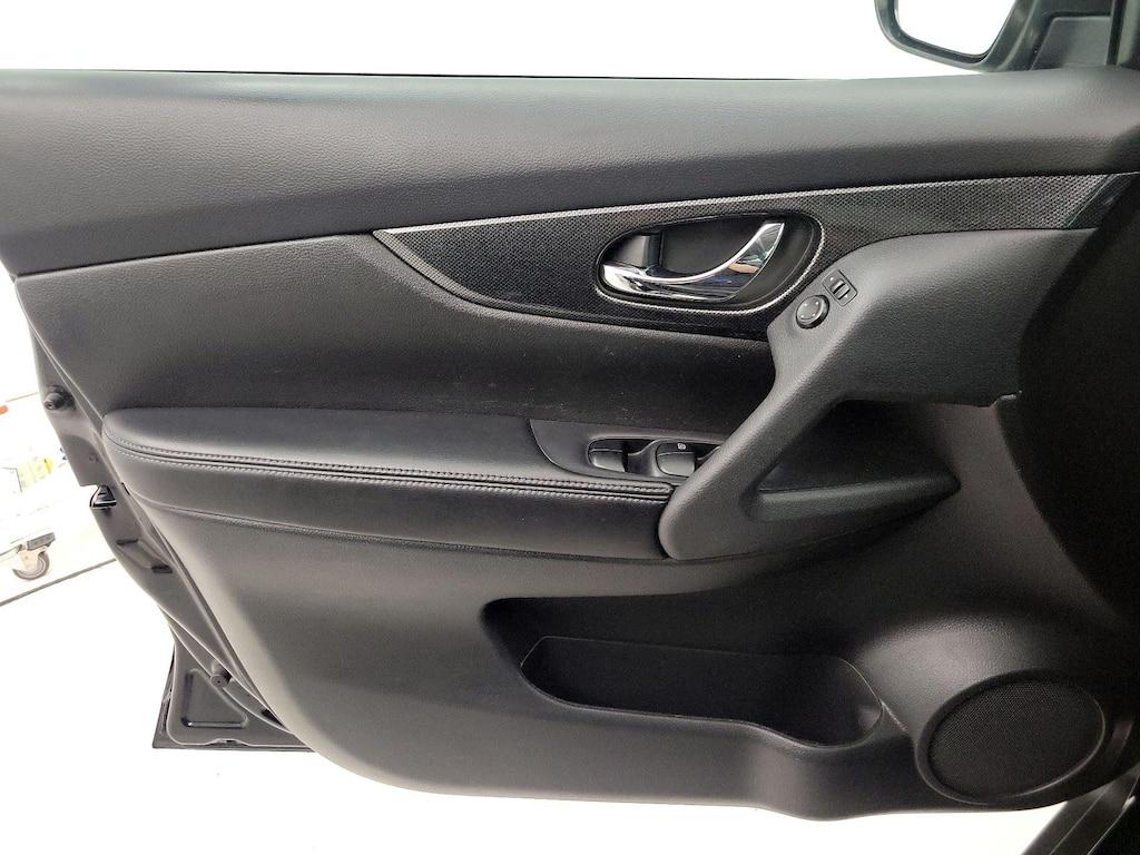 used 2015 Nissan Rogue car, priced at $13,998