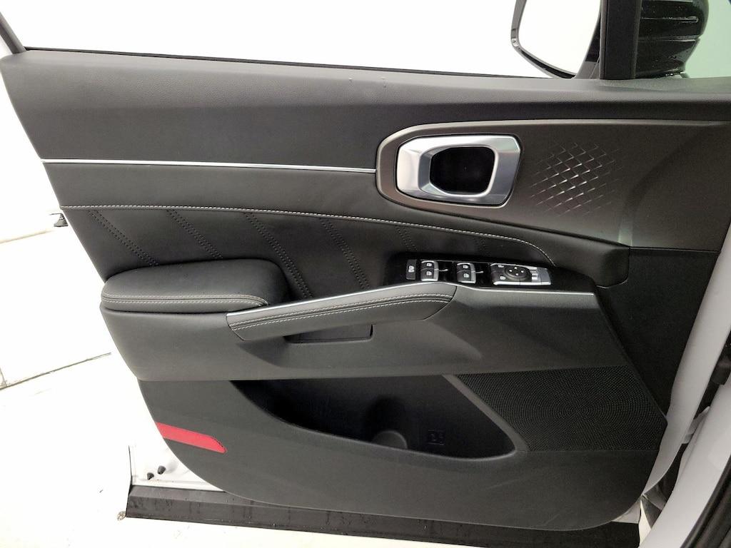 used 2023 Kia Sorento car, priced at $32,998