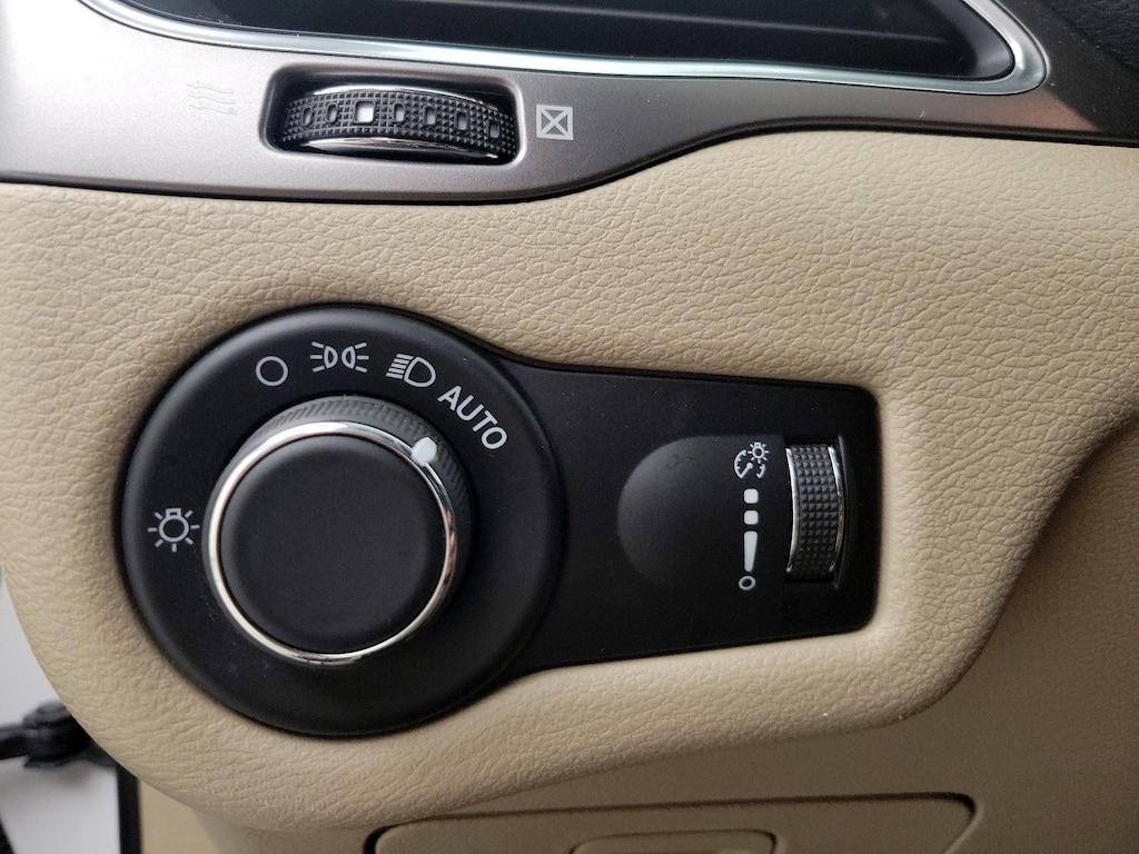 used 2021 Jeep Cherokee car, priced at $23,998