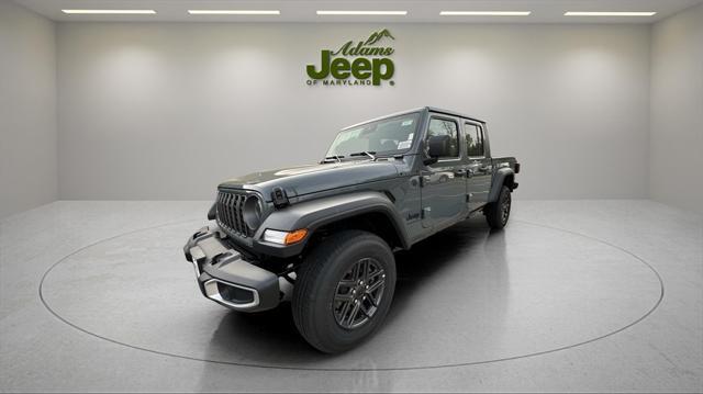 new 2025 Jeep Gladiator car, priced at $42,733