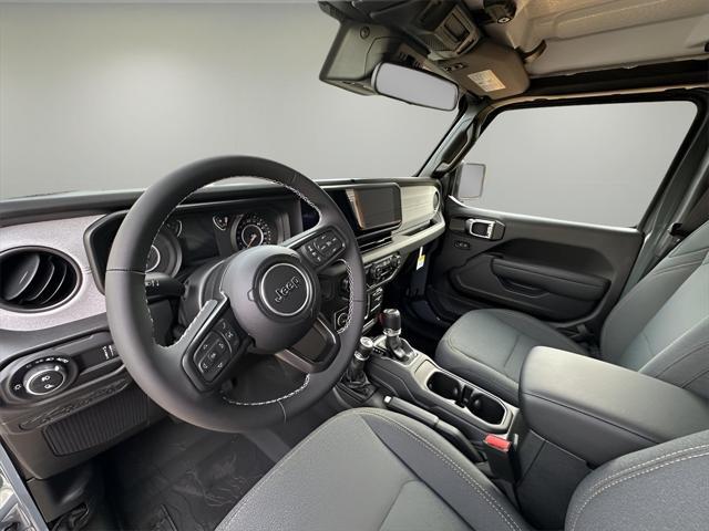 new 2025 Jeep Gladiator car, priced at $42,733