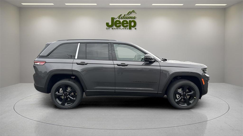 new 2025 Jeep Grand Cherokee car, priced at $35,152