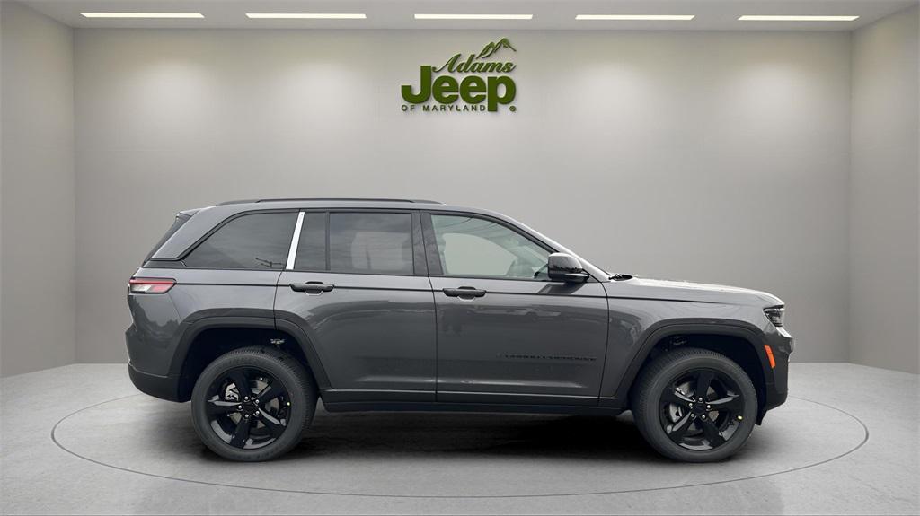 new 2025 Jeep Grand Cherokee car, priced at $35,152