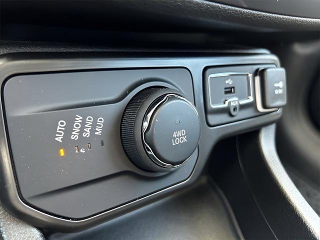 used 2023 Jeep Renegade car, priced at $22,795