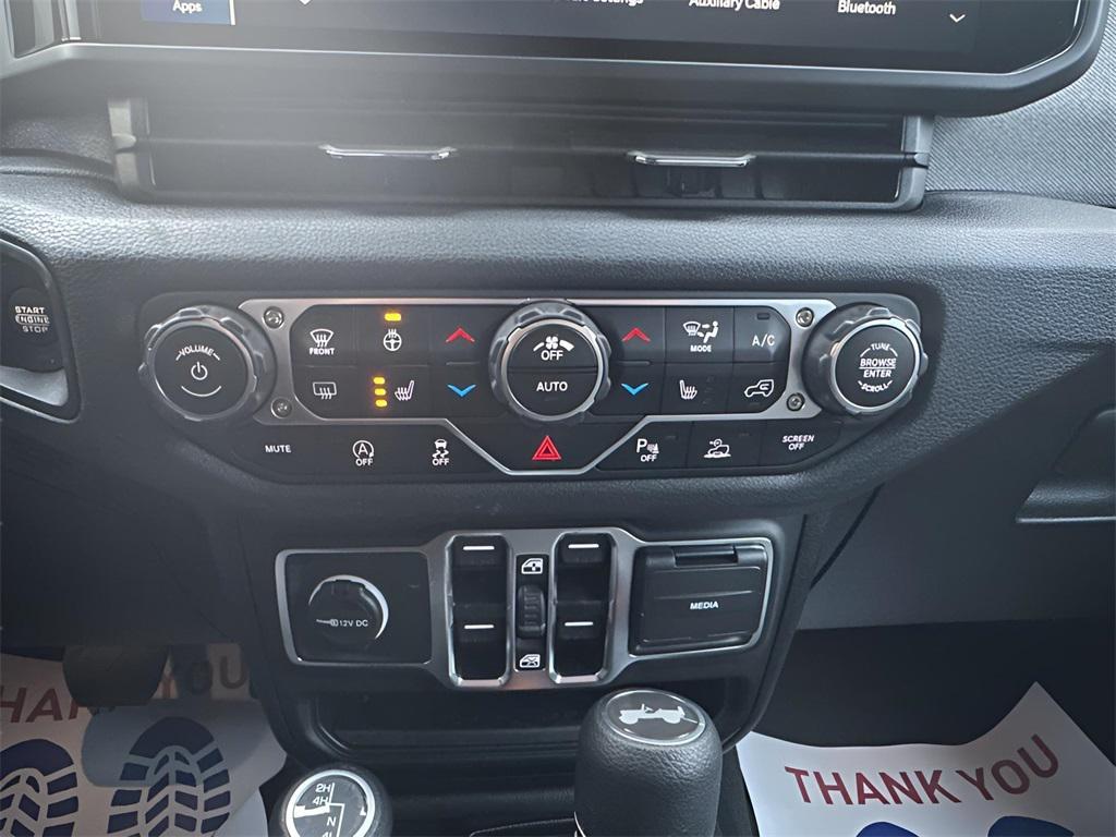 new 2025 Jeep Wrangler car, priced at $52,415
