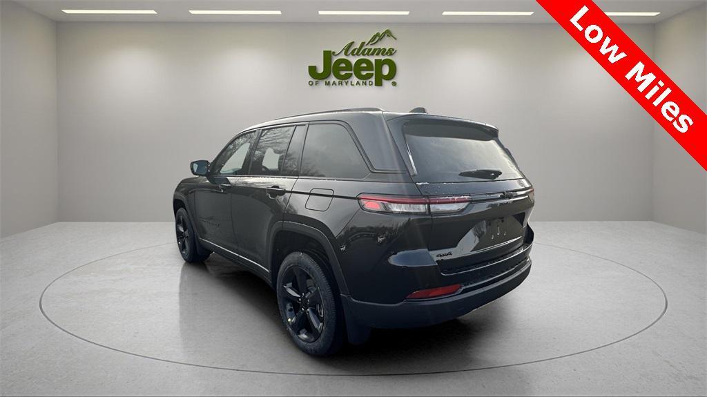 used 2025 Jeep Grand Cherokee car, priced at $39,988