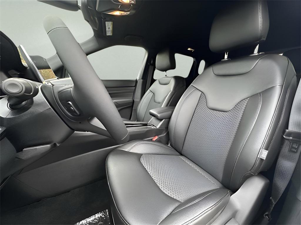 new 2026 Jeep Compass car, priced at $24,195