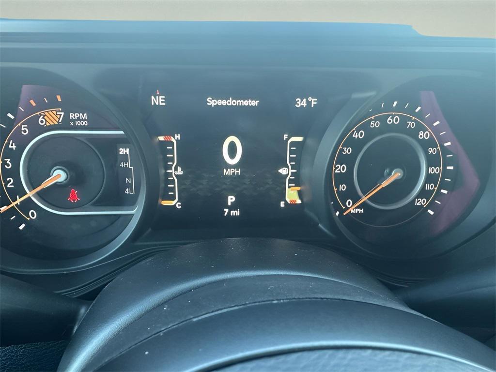 new 2025 Jeep Wrangler car, priced at $45,485