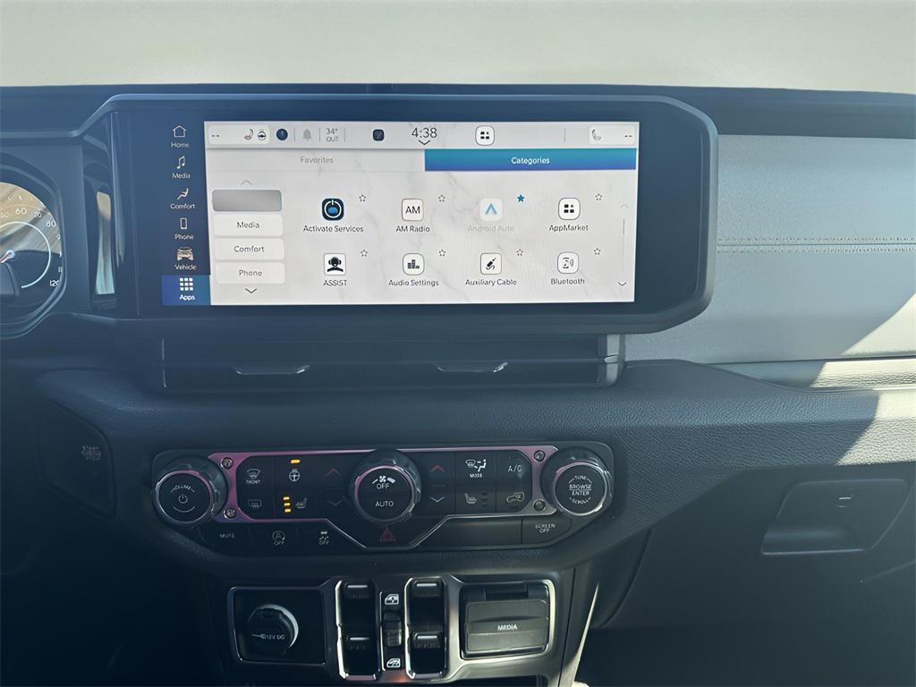 new 2025 Jeep Wrangler car, priced at $45,485