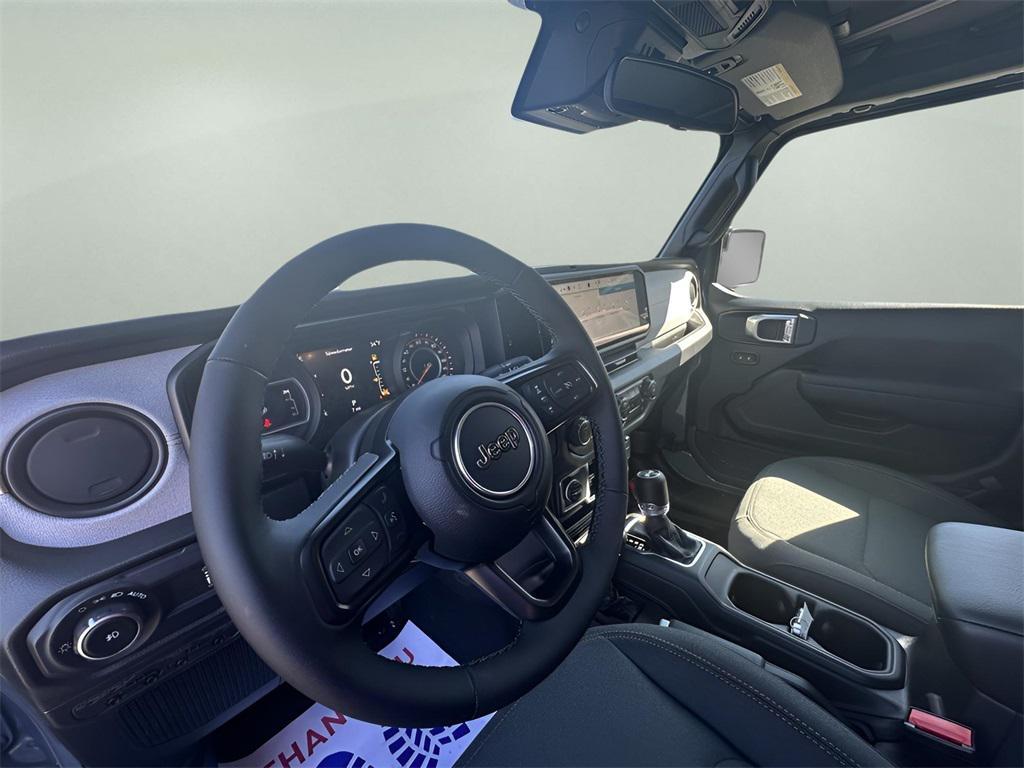 new 2025 Jeep Wrangler car, priced at $45,485