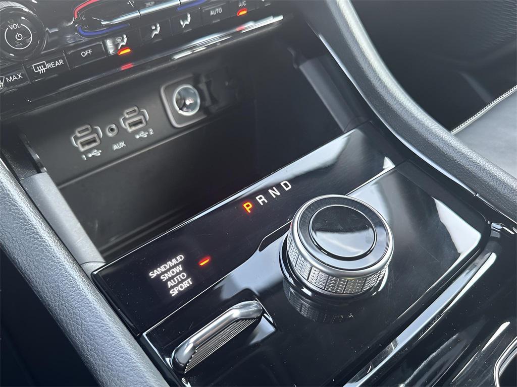 used 2023 Jeep Grand Cherokee car, priced at $33,899