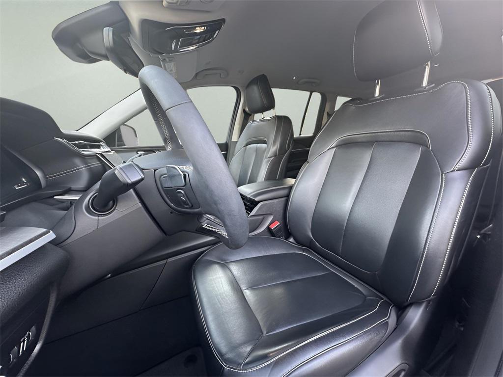 used 2023 Jeep Grand Cherokee car, priced at $33,899