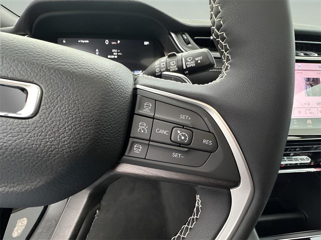 new 2025 Jeep Grand Cherokee car, priced at $35,897