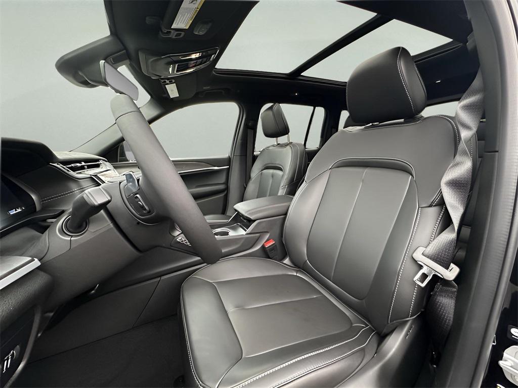 new 2025 Jeep Grand Cherokee car, priced at $35,897