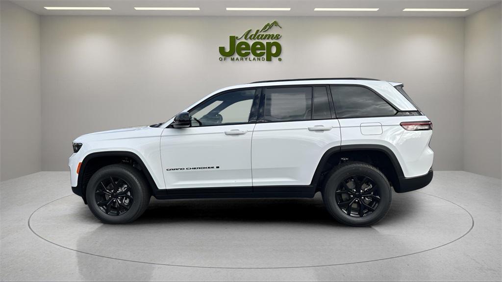 new 2025 Jeep Grand Cherokee car, priced at $33,703