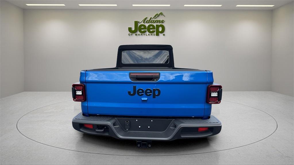 new 2025 Jeep Gladiator car, priced at $49,070