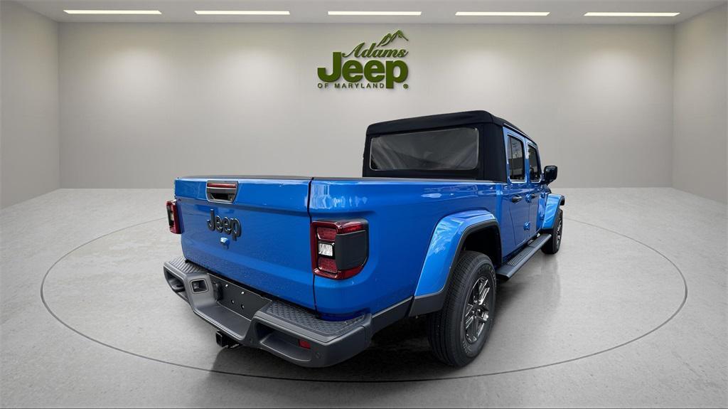 new 2025 Jeep Gladiator car, priced at $49,070