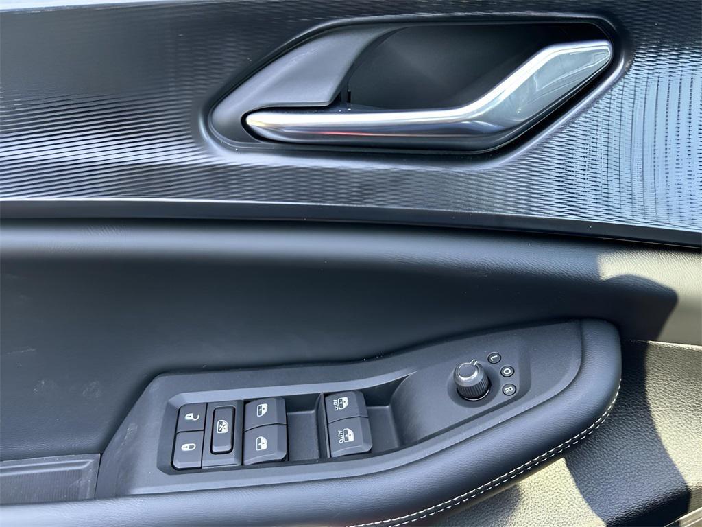 new 2025 Jeep Grand Cherokee car, priced at $34,091