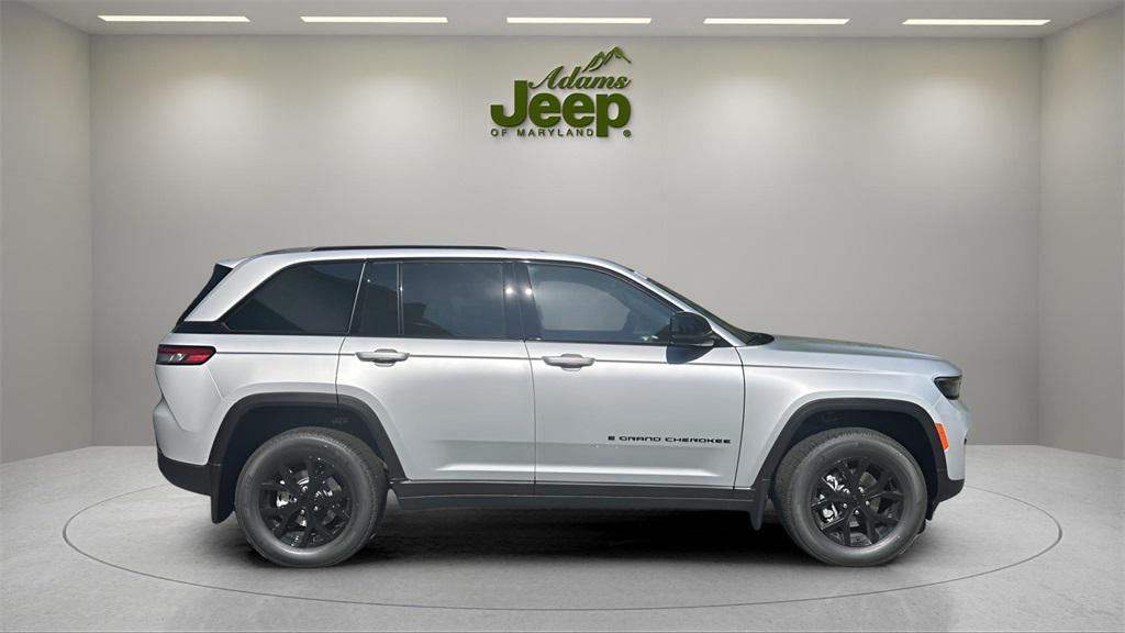 new 2025 Jeep Grand Cherokee car, priced at $34,091