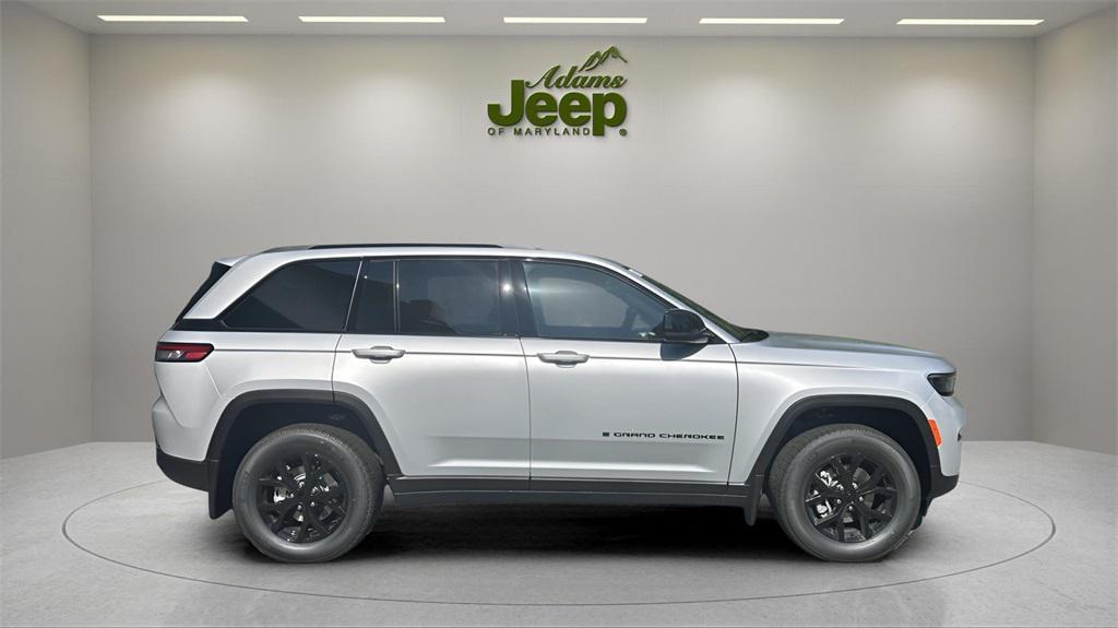 new 2025 Jeep Grand Cherokee car, priced at $34,091
