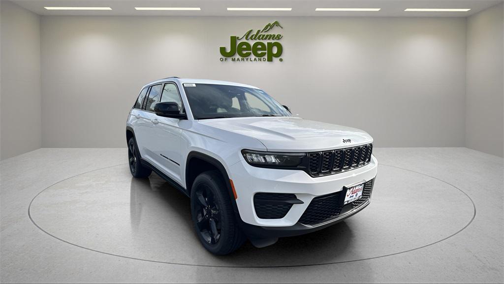 new 2025 Jeep Grand Cherokee car, priced at $35,503