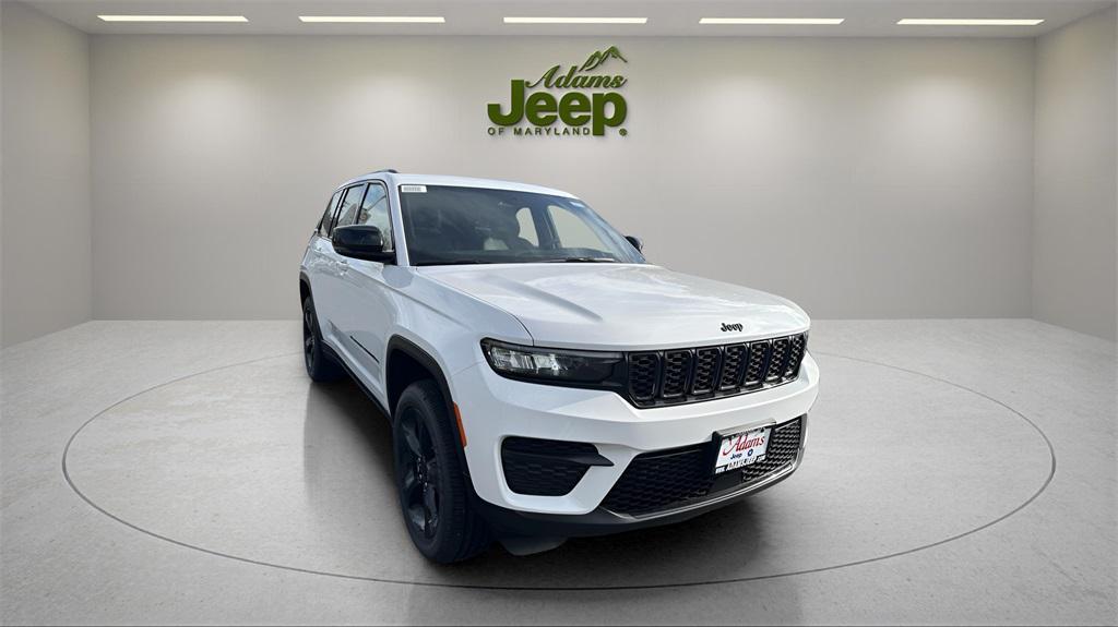 new 2025 Jeep Grand Cherokee car, priced at $35,503