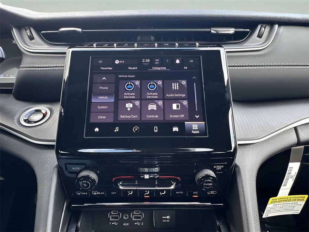 new 2025 Jeep Grand Cherokee car, priced at $39,955