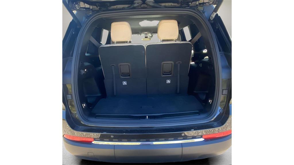 used 2023 Jeep Grand Cherokee L car, priced at $29,988