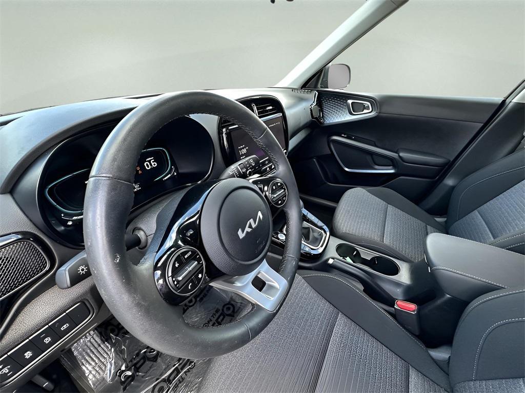 used 2025 Kia Soul car, priced at $24,998
