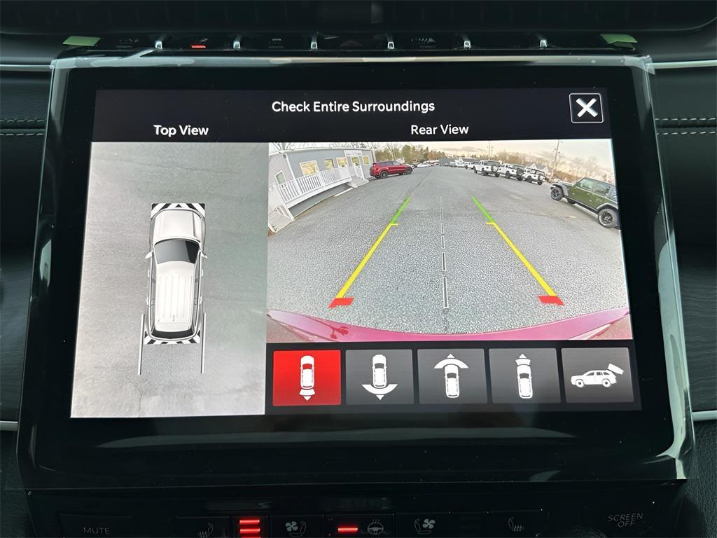 new 2025 Jeep Grand Cherokee car, priced at $38,960