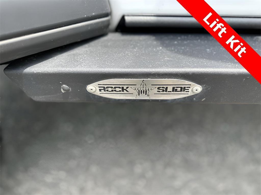 used 2022 Jeep Gladiator car, priced at $35,198