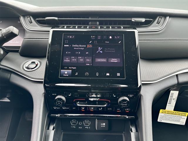 new 2025 Jeep Grand Cherokee car, priced at $47,155