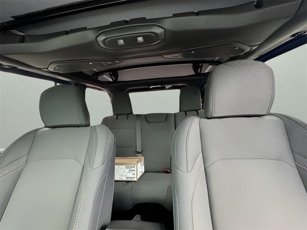 new 2025 Jeep Wrangler car, priced at $43,750